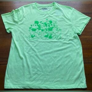 •NWT•Disney Mickey & Friends Licensed Character Tee